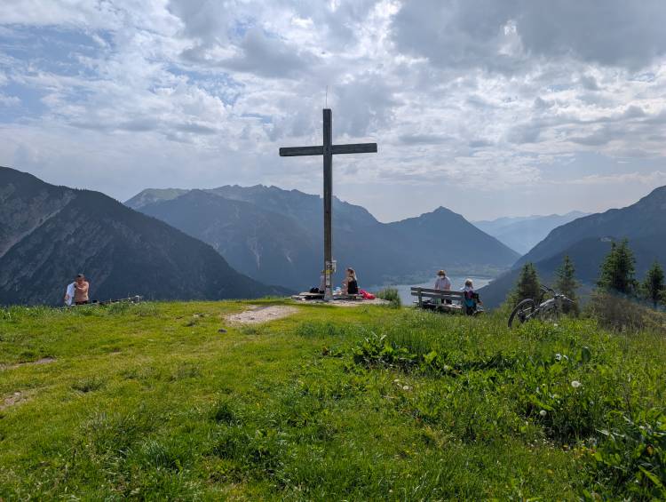 pxl_20250614_081210009.jpg pxl_20250614_081210009.jpg