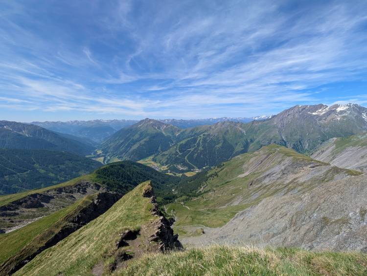 pxl_20250618_092934662.jpg pxl_20250618_092934662.jpg