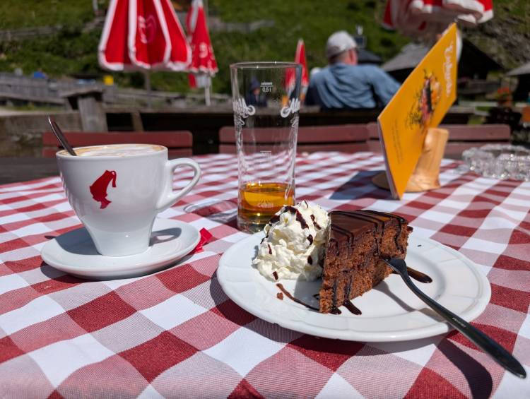 pxl_20250621_092232168.mp.jpg pxl_20250621_092232168.mp.jpg